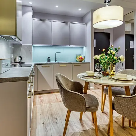 Premium 119 Z Ogrodkiem, Basenem, Sauna, Jacuzzi, Przy Samej Plazy - 5d Apartmán *