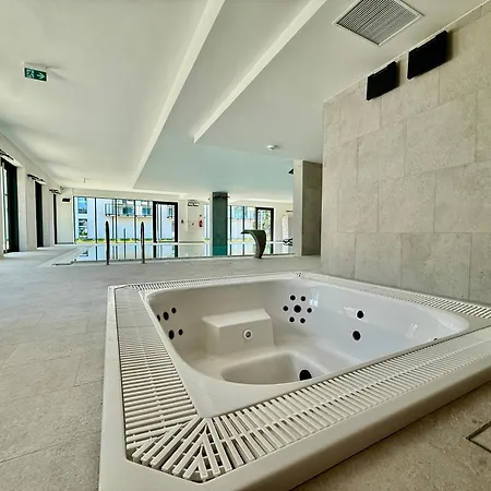 Premium 119 Z Ogrodkiem, Basenem, Sauna, Jacuzzi, Przy Samej Plazy - 5d *