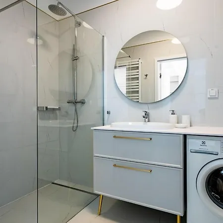 Premium 119 Z Ogrodkiem, Basenem, Sauna, Jacuzzi, Przy Samej Plazy - 5d Niechorze